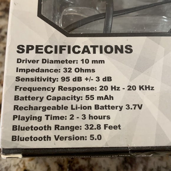 Bluetooth revolve wireless earbud - Picture 4 of 5